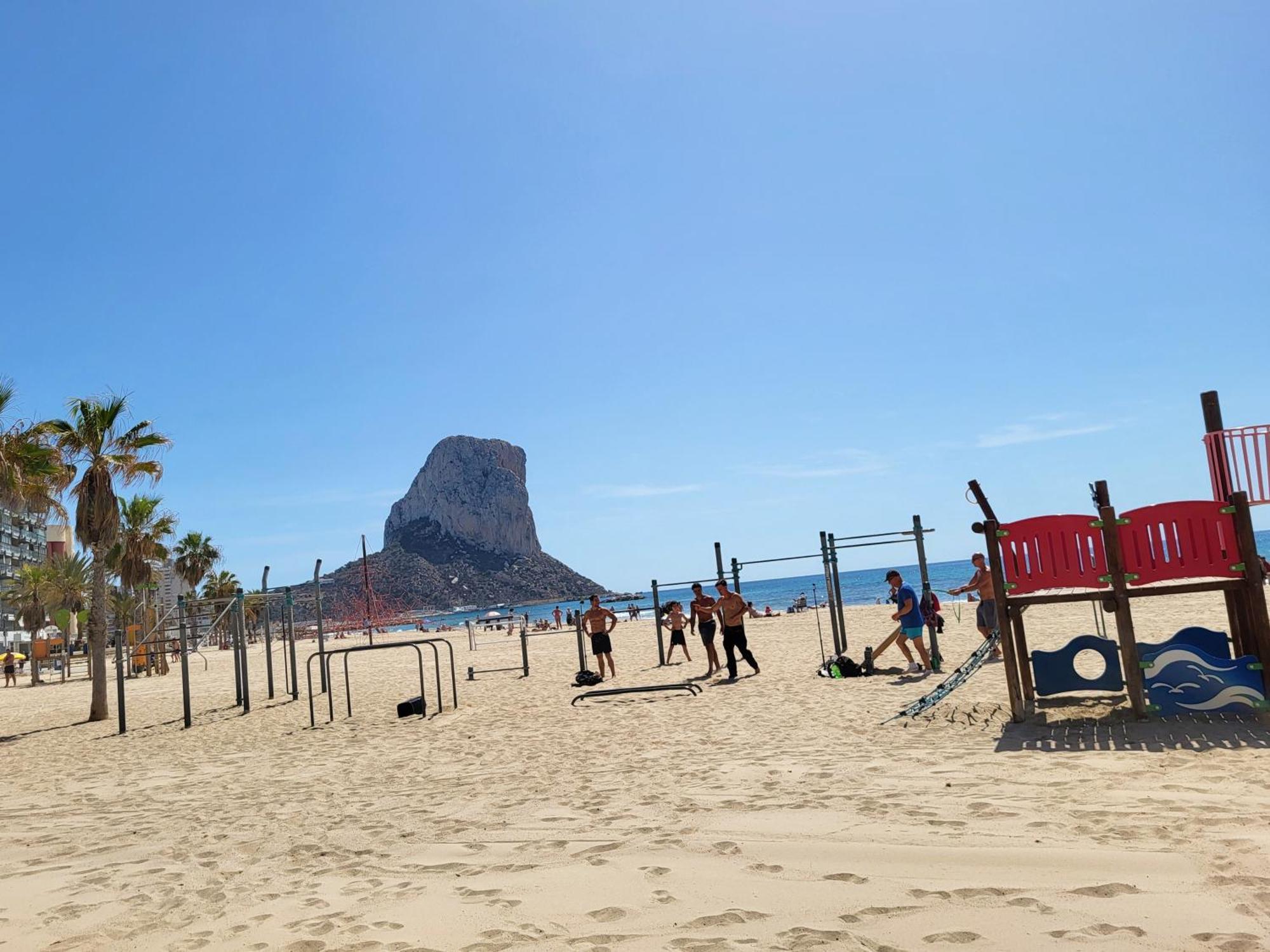 Casa Sunrise - Costa Blanca House With Rooftop, 5 Swimming Pools And Panoramic Sea- And Views At Penon De Ifach Calpe Exterior photo