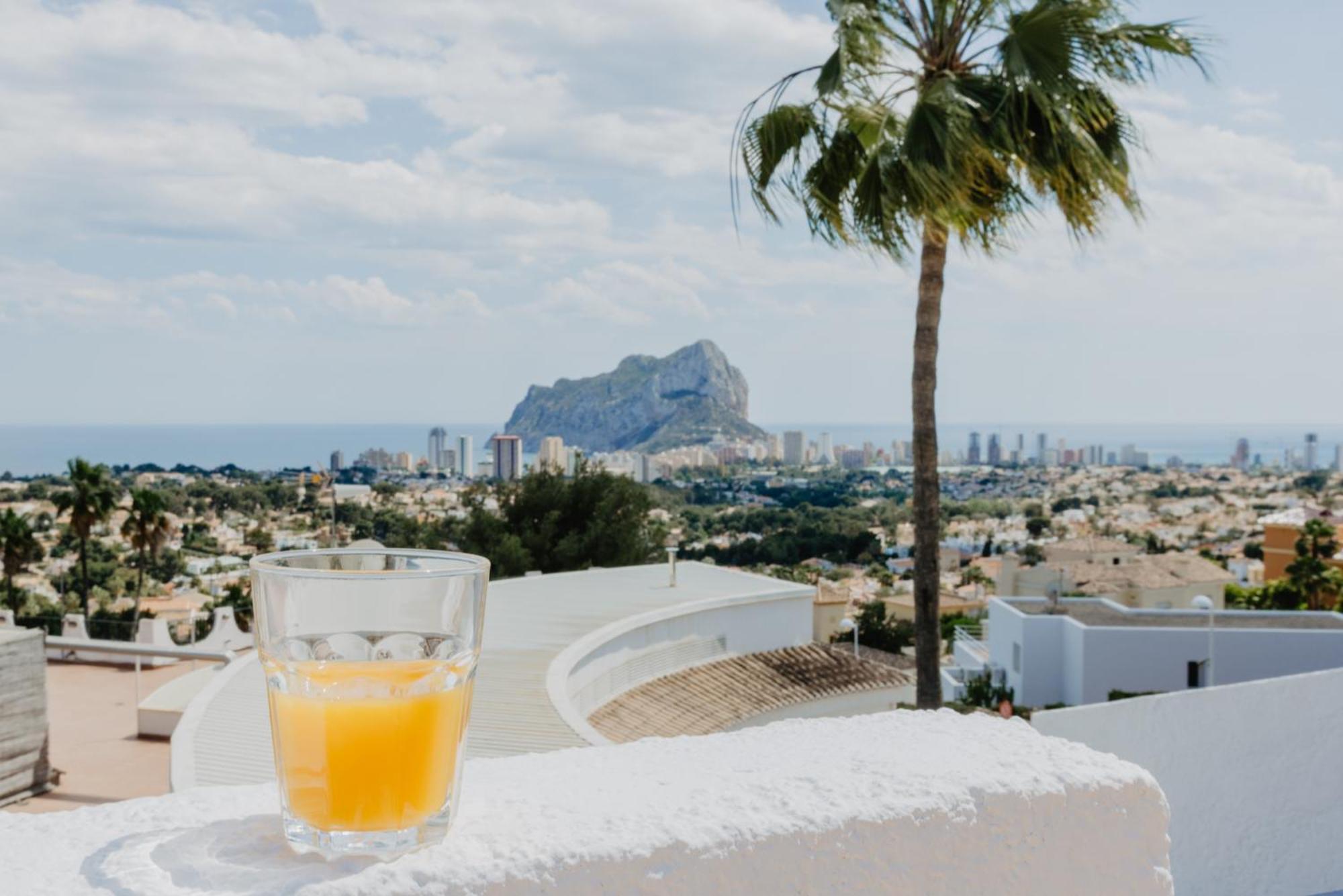 Casa Sunrise - Costa Blanca House With Rooftop, 5 Swimming Pools And Panoramic Sea- And Views At Penon De Ifach Calpe Exterior photo